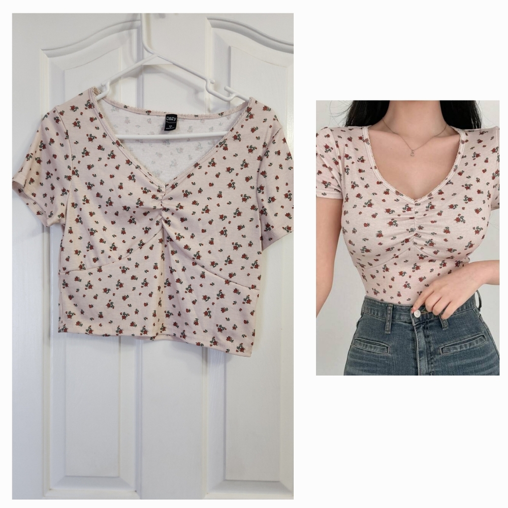 DAZY Ladies' Floral Print Ruched rib-knit Fit T-Shirt